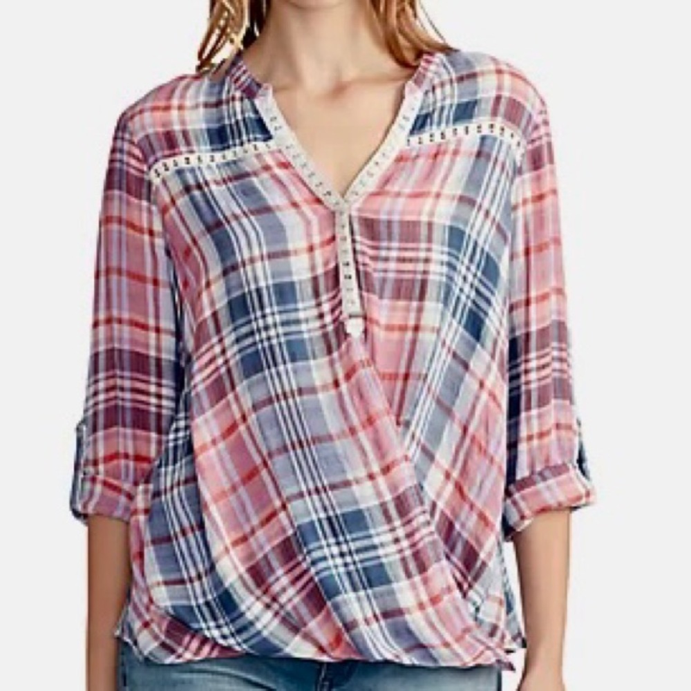 New woven tunic top with lace trim neck